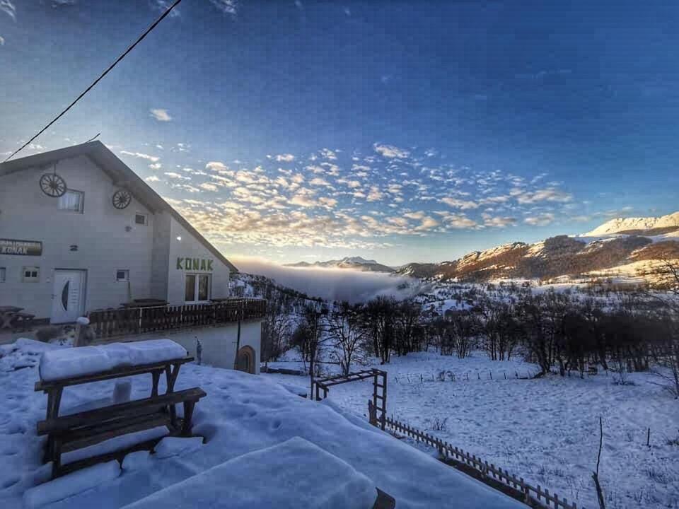 Konak Umoljani Exteriér fotografie