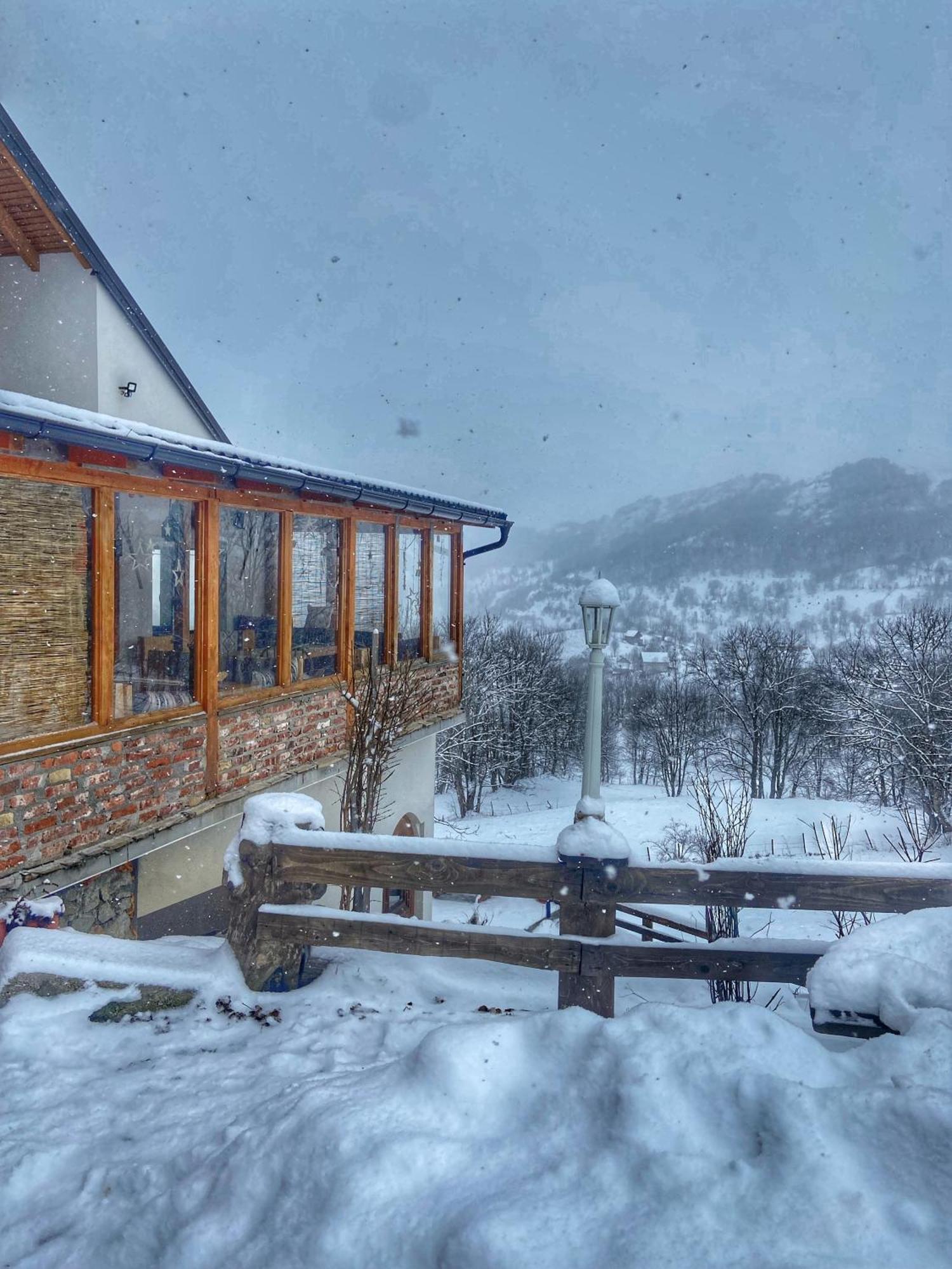 Konak Umoljani Exteriér fotografie